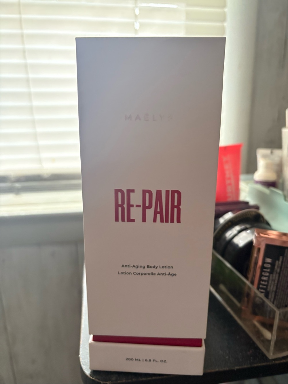 NEW-Maelÿs RE-PAIR Anti-Aging Body Lotion - White & Deep Pink
